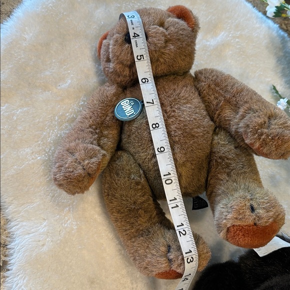 Collector Gund bears. - Picture 9 of 9